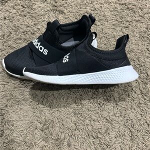 Adidas slip on tennis shoes